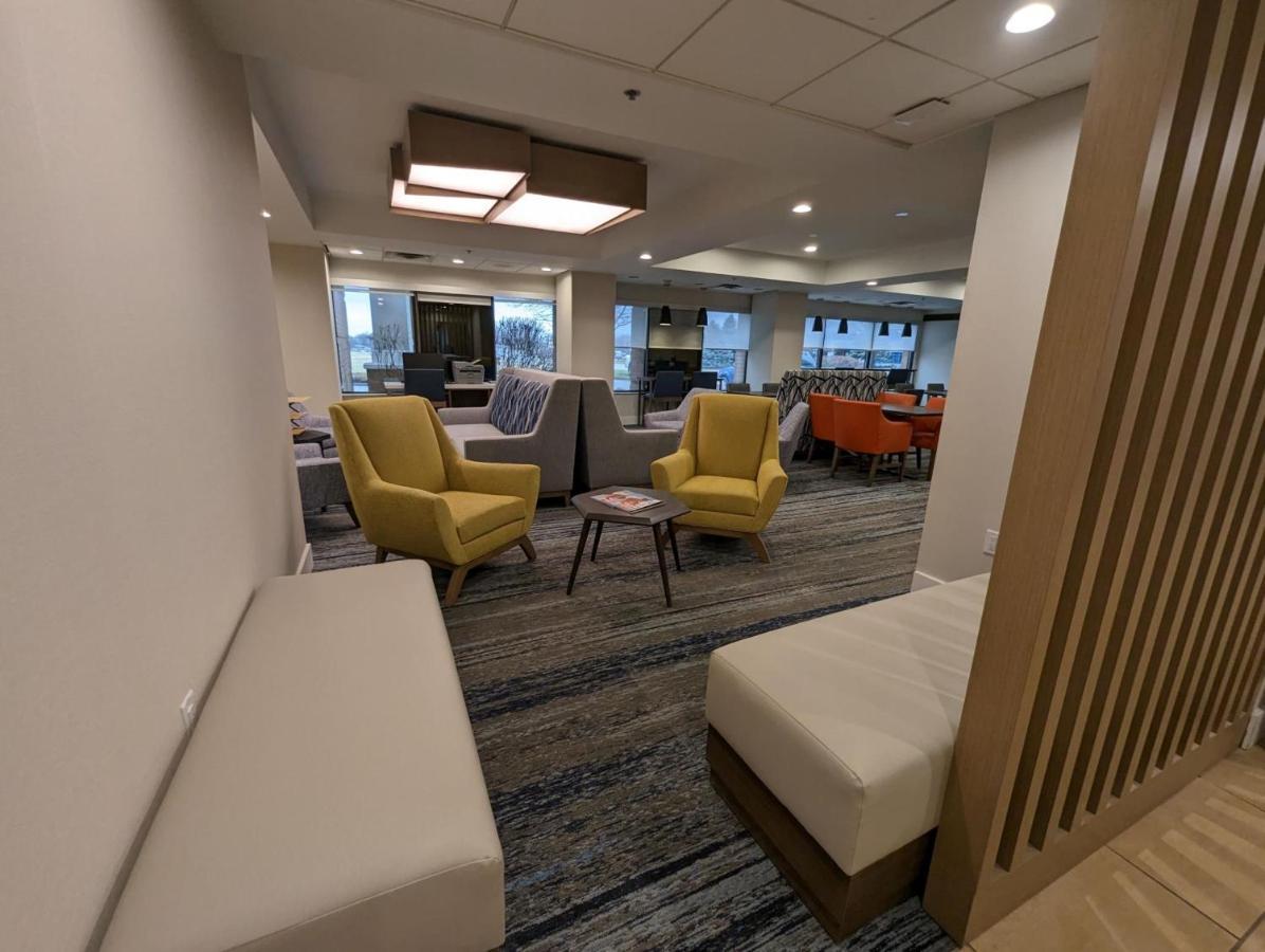 Holiday Inn Express Indianapolis Airport By Ihg Plainfield Extérieur photo