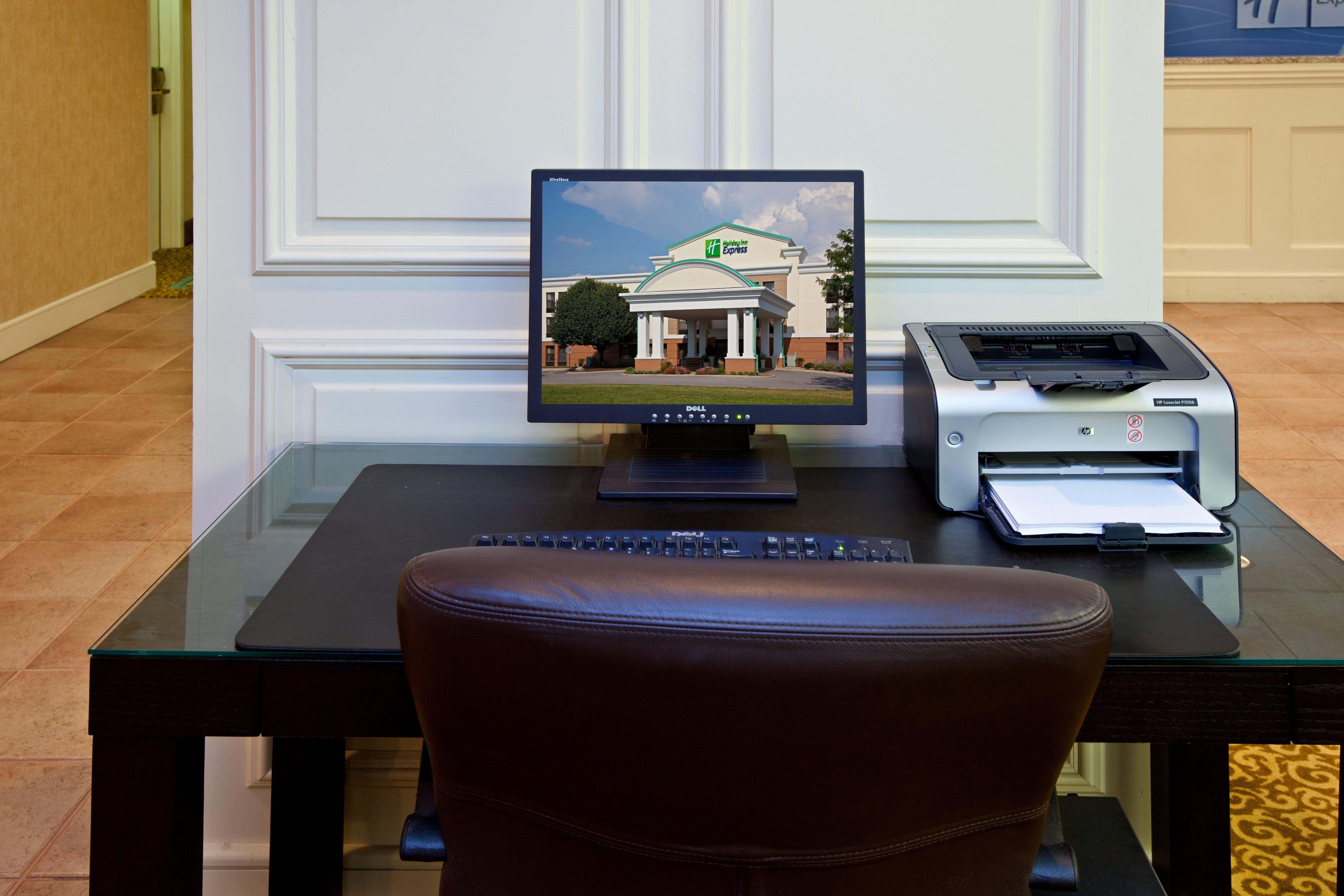 Holiday Inn Express Indianapolis Airport By Ihg Plainfield Extérieur photo