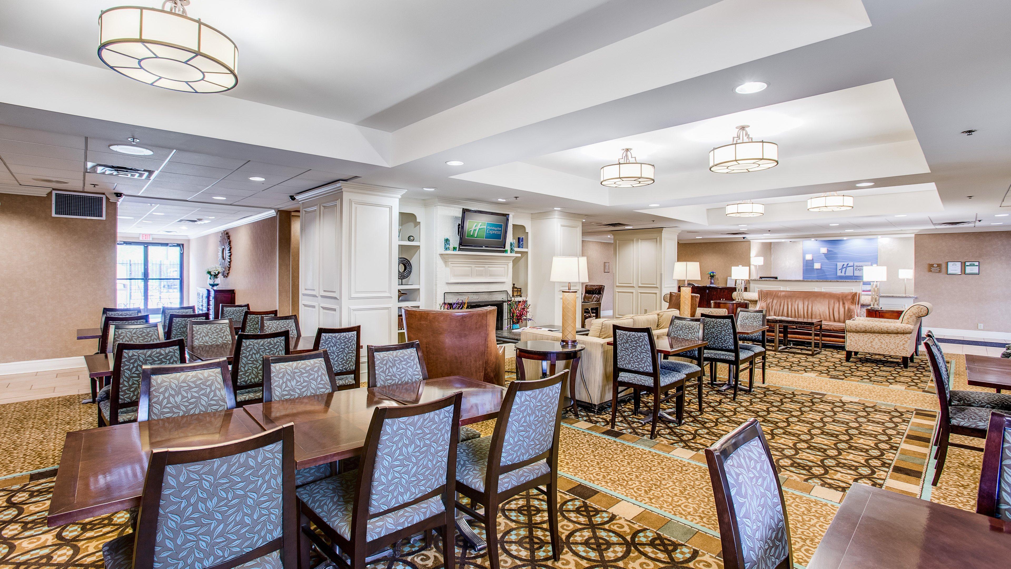 Holiday Inn Express Indianapolis Airport By Ihg Plainfield Extérieur photo