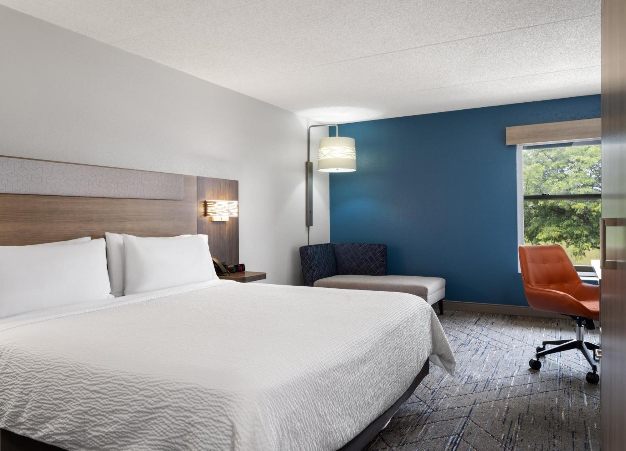 Holiday Inn Express Indianapolis Airport, An Ihg Hotel Plainfield Extérieur photo