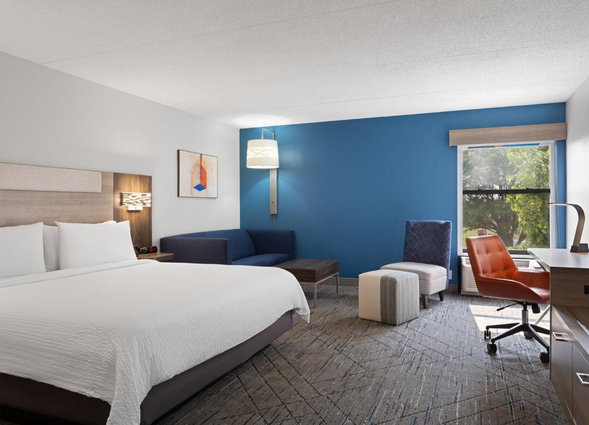 Holiday Inn Express Indianapolis Airport By Ihg Plainfield Extérieur photo