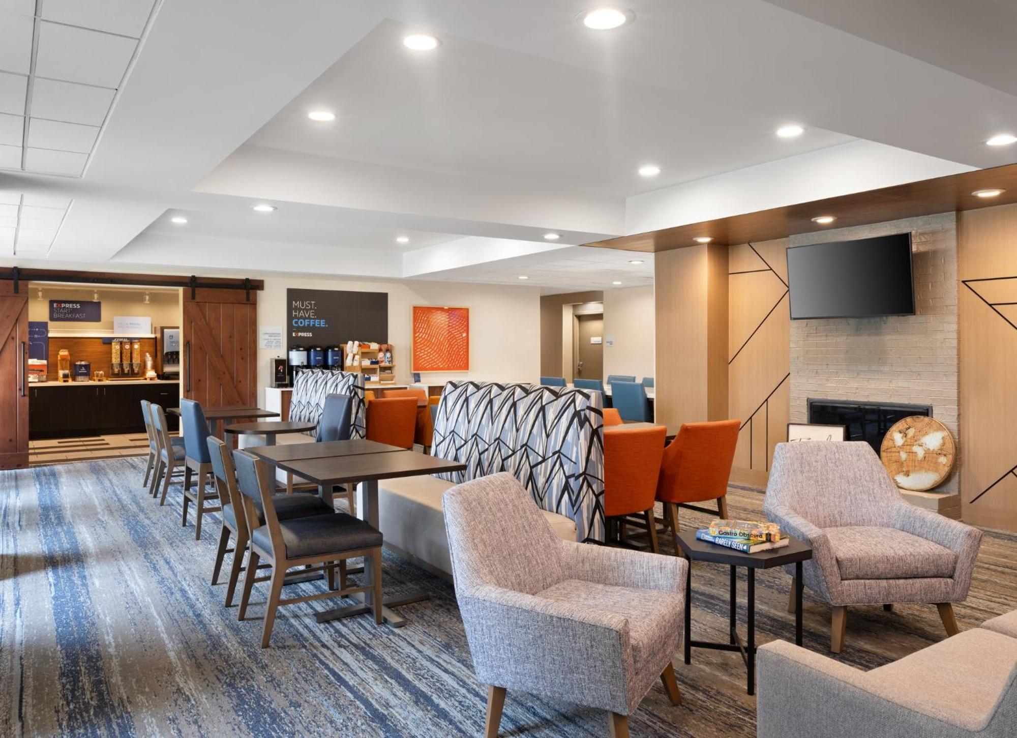 Holiday Inn Express Indianapolis Airport By Ihg Plainfield Extérieur photo